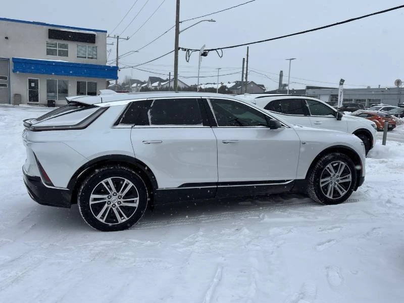 2024 Cadillac Lyriq - Image 3 of 5