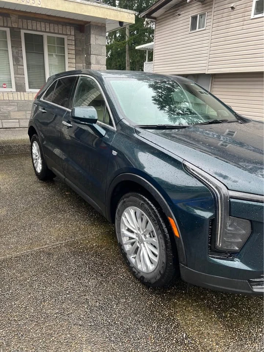 2024 Cadillac XT4 - Image 2 of 8