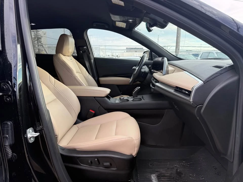 2024 Cadillac XT4 - Image 16 of 16