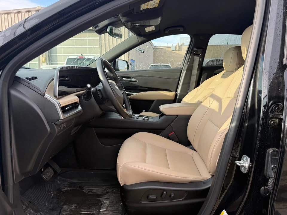 2024 Cadillac XT4 - Image 10 of 16