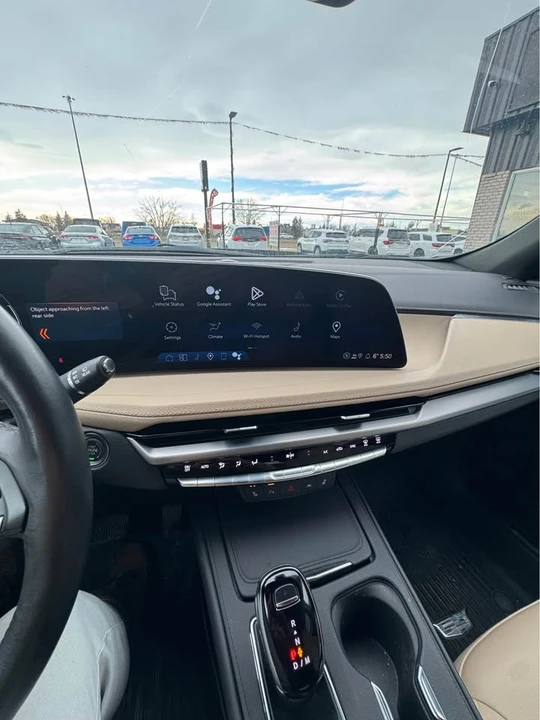 2024 Cadillac XT4 - Image 14 of 16