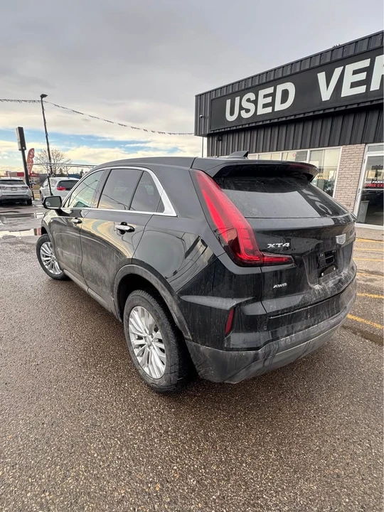 2024 Cadillac XT4 - Image 7 of 16