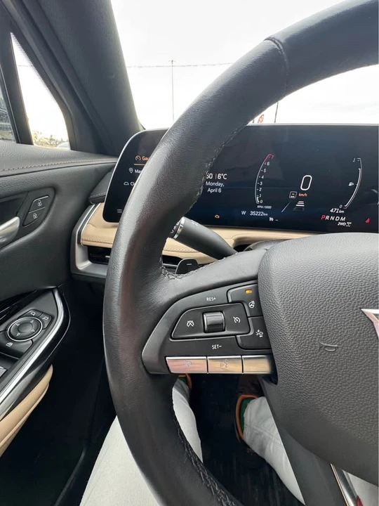 2024 Cadillac XT4 - Image 11 of 16