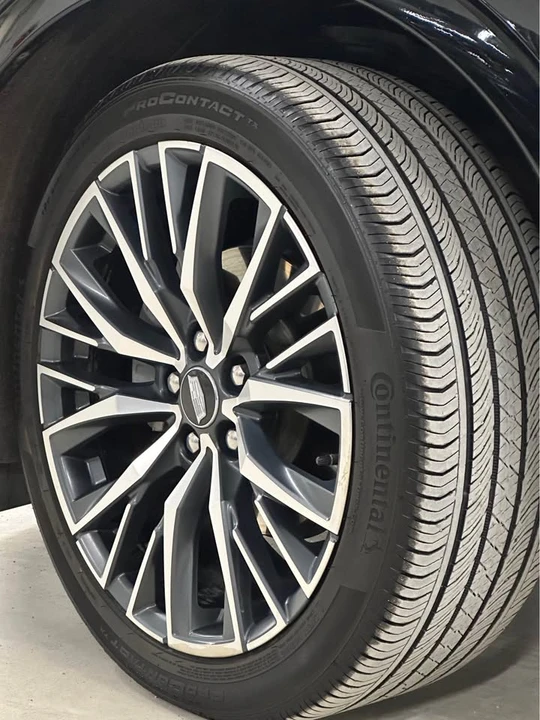 2024 Cadillac XT4 - Image 5 of 9