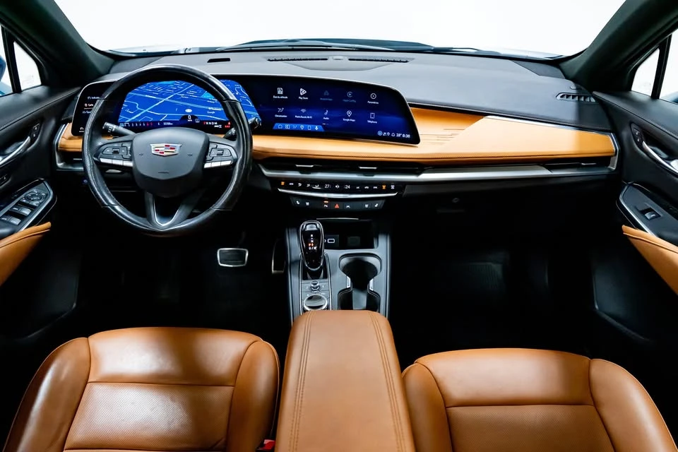 2024 Cadillac XT4 - Image 2 of 20