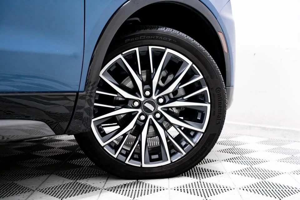 2024 Cadillac XT4 - Image 5 of 20