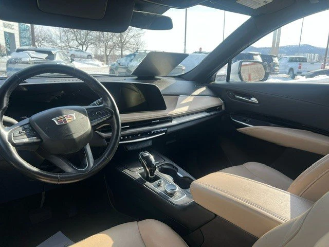 2024 Cadillac XT4 - Image 3 of 18
