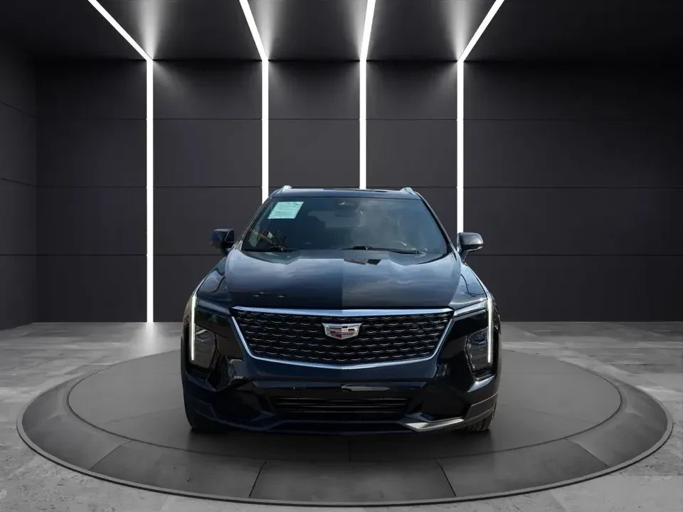 2024 Cadillac XT4 - Image 2 of 16