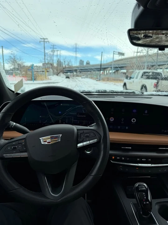 2024 Cadillac XT4 - Image 10 of 13