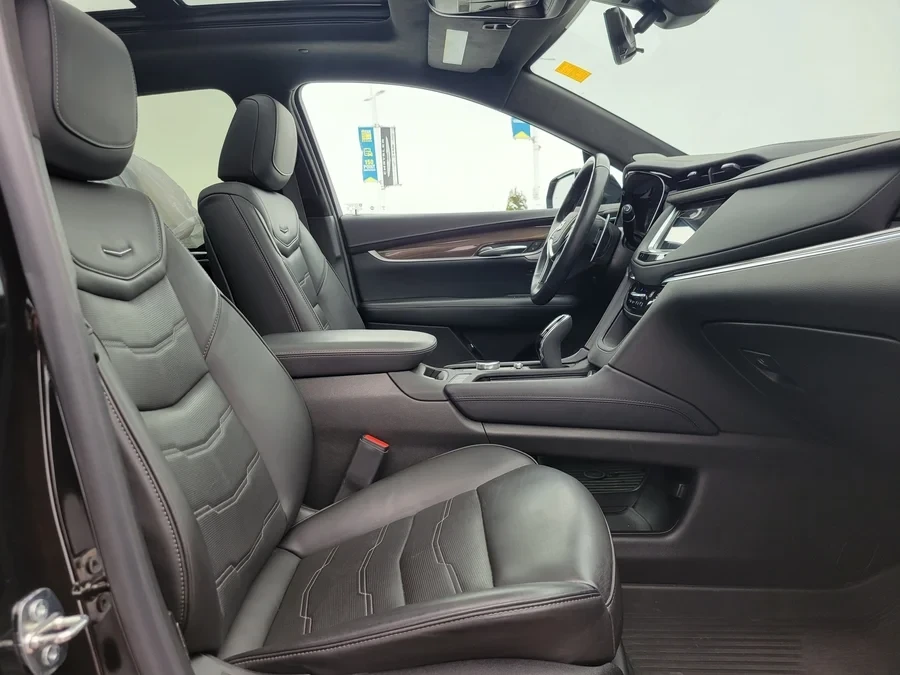 2024 Cadillac XT5 - Image 9 of 14