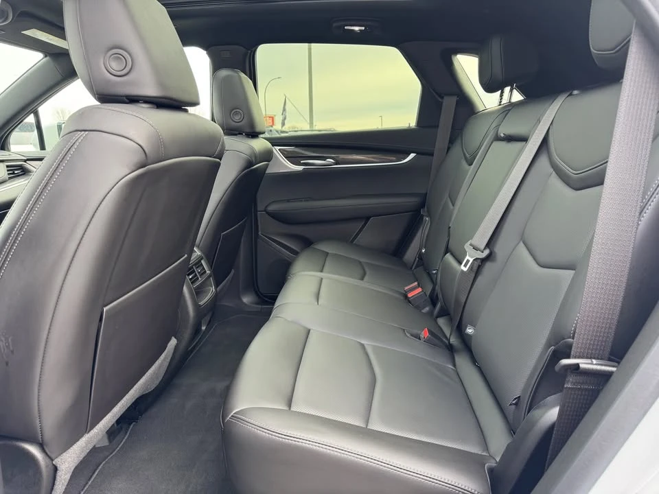 2024 Cadillac XT5 - Image 17 of 20