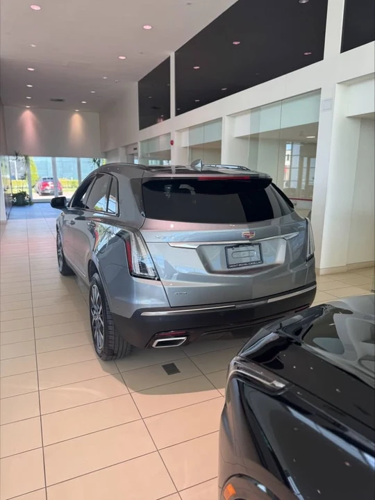 2024 Cadillac XT5 - Image 5 of 6