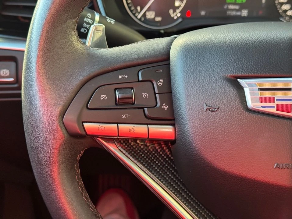 2024 Cadillac XT6 - Image 15 of 17