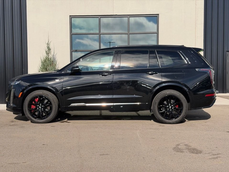 2024 Cadillac XT6 - Image 2 of 17