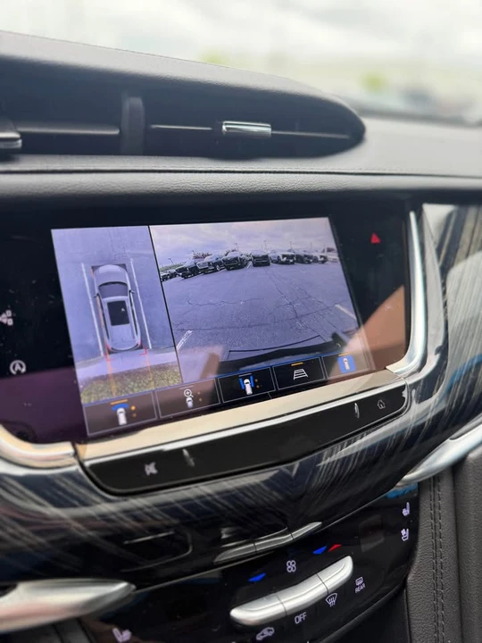 2024 Cadillac XT6 - Image 9 of 10