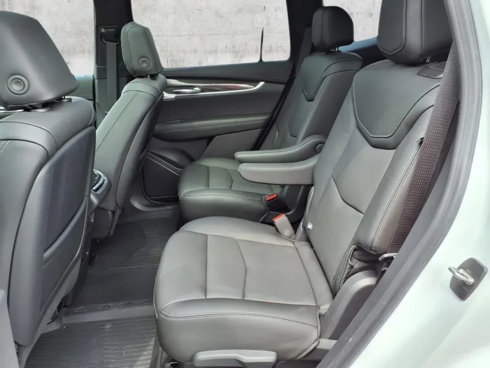 2024 Cadillac XT6 - Image 7 of 8