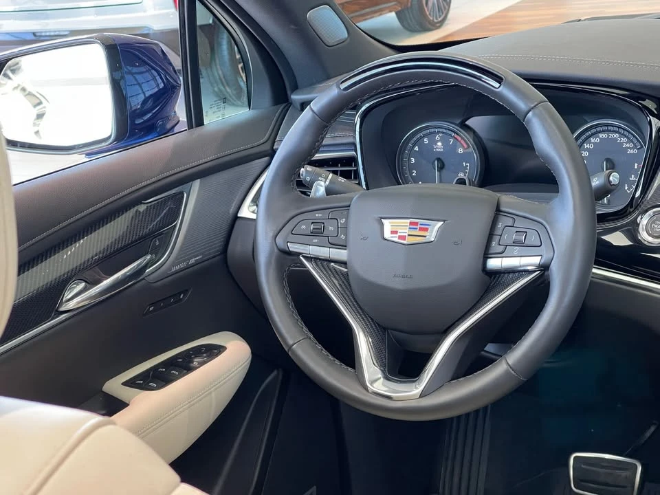 2024 Cadillac XT6 - Image 17 of 19