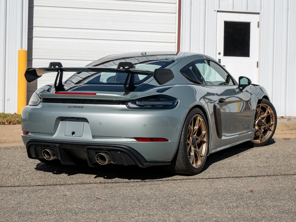 2024 Porsche 718 Cayman GT4 RS - Image 4 of 19