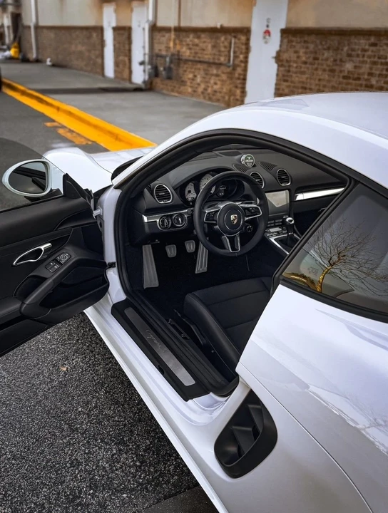 2024 Porsche 718 Cayman S - Image 8 of 13
