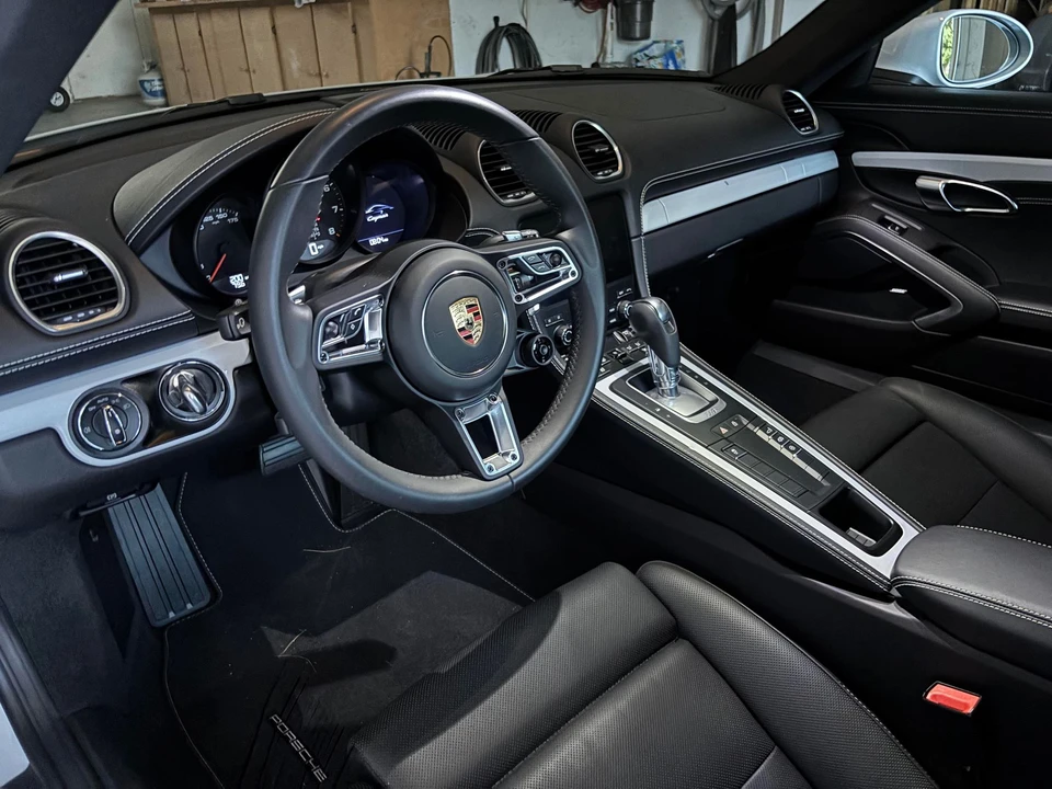 2024 Porsche 718 Cayman - Image 4 of 5