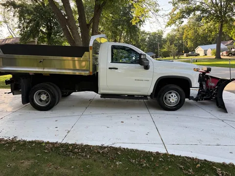 2024 Chevrolet 3500 HD Regular Cab