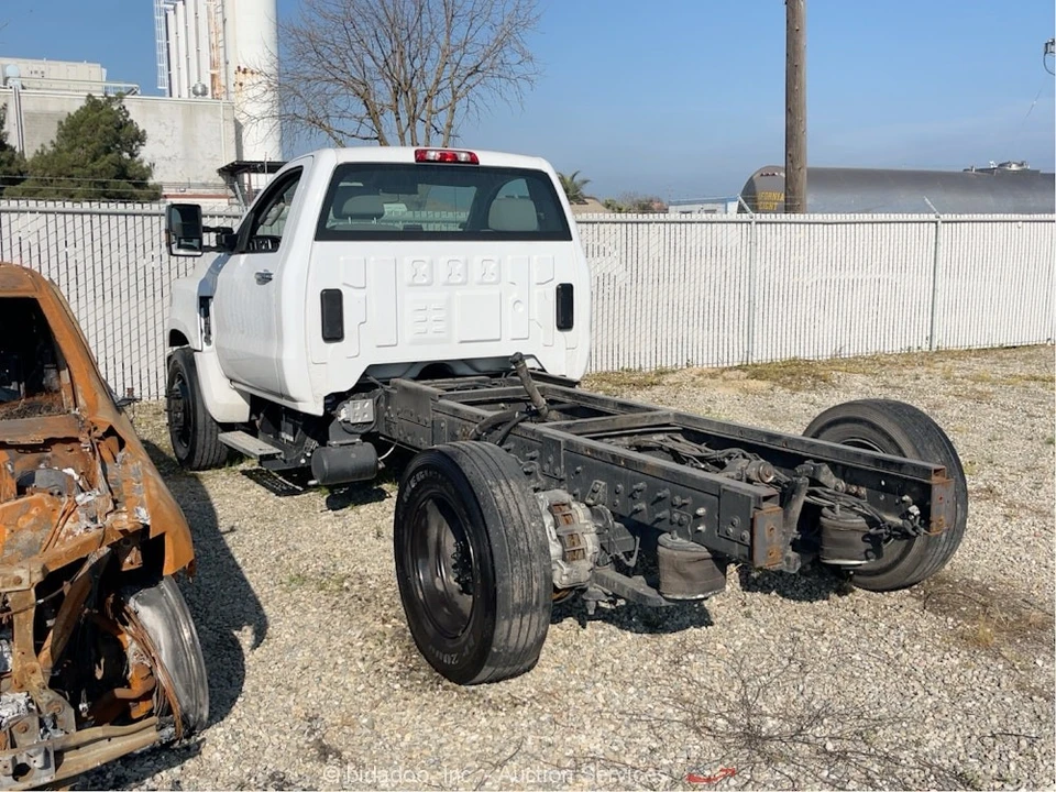 2024 Chevrolet Silverado - Image 3 of 12