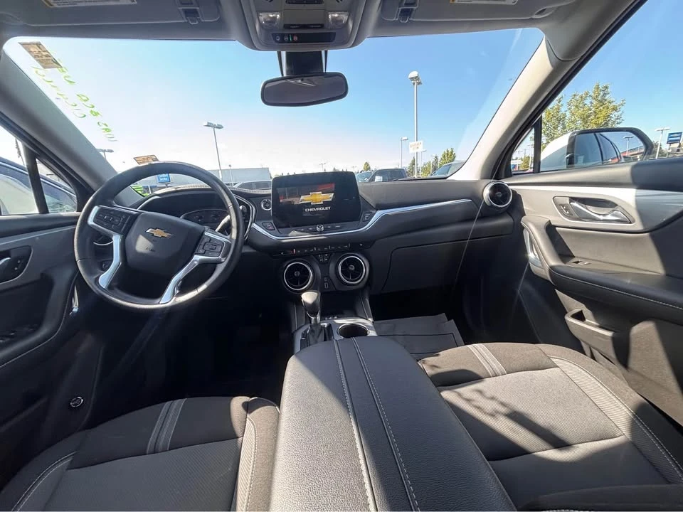 2024 Chevrolet Blazer - Image 6 of 8