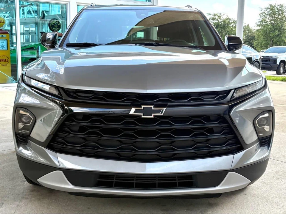 2024 Chevrolet Blazer - Image 2 of 31