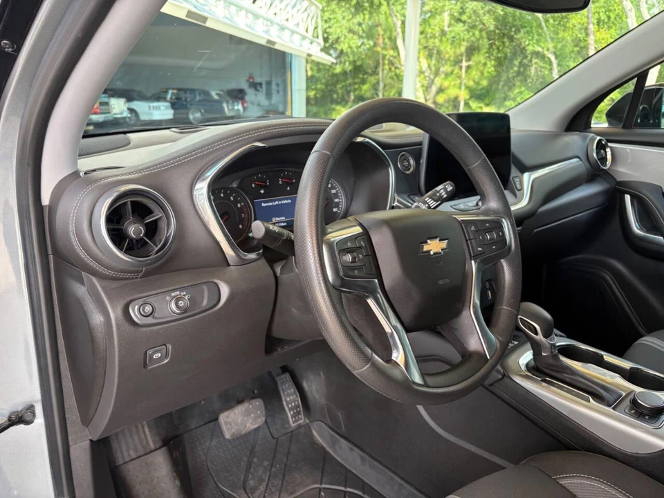 2024 Chevrolet Blazer - Image 22 of 31