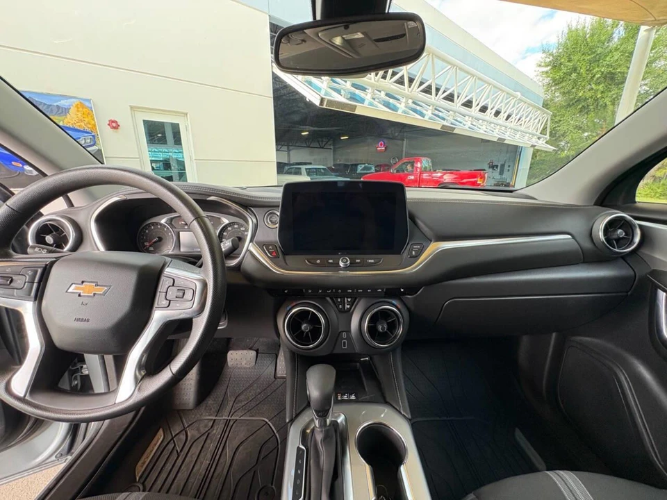 2024 Chevrolet Blazer - Image 26 of 31