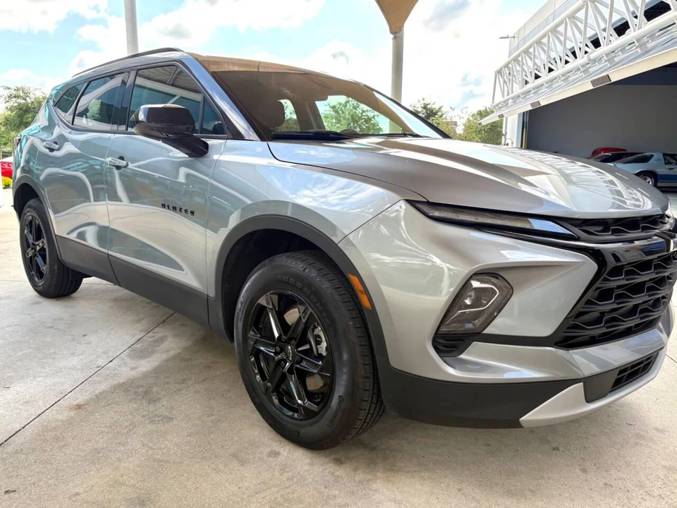 2024 Chevrolet Blazer - Image 18 of 31
