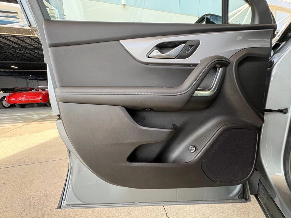 2024 Chevrolet Blazer - Image 21 of 31