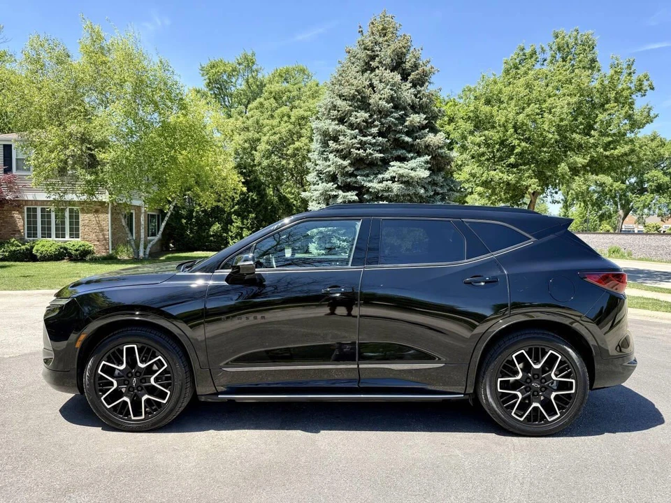 2024 Chevrolet Blazer - Image 10 of 31