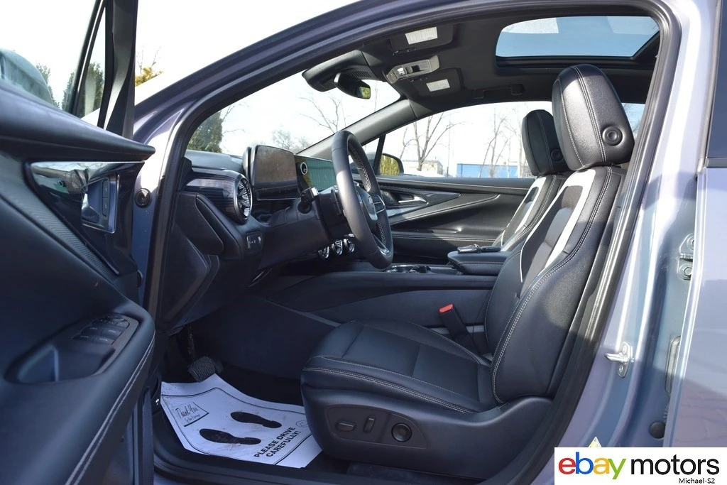 2024 Chevrolet Blazer - Image 10 of 21