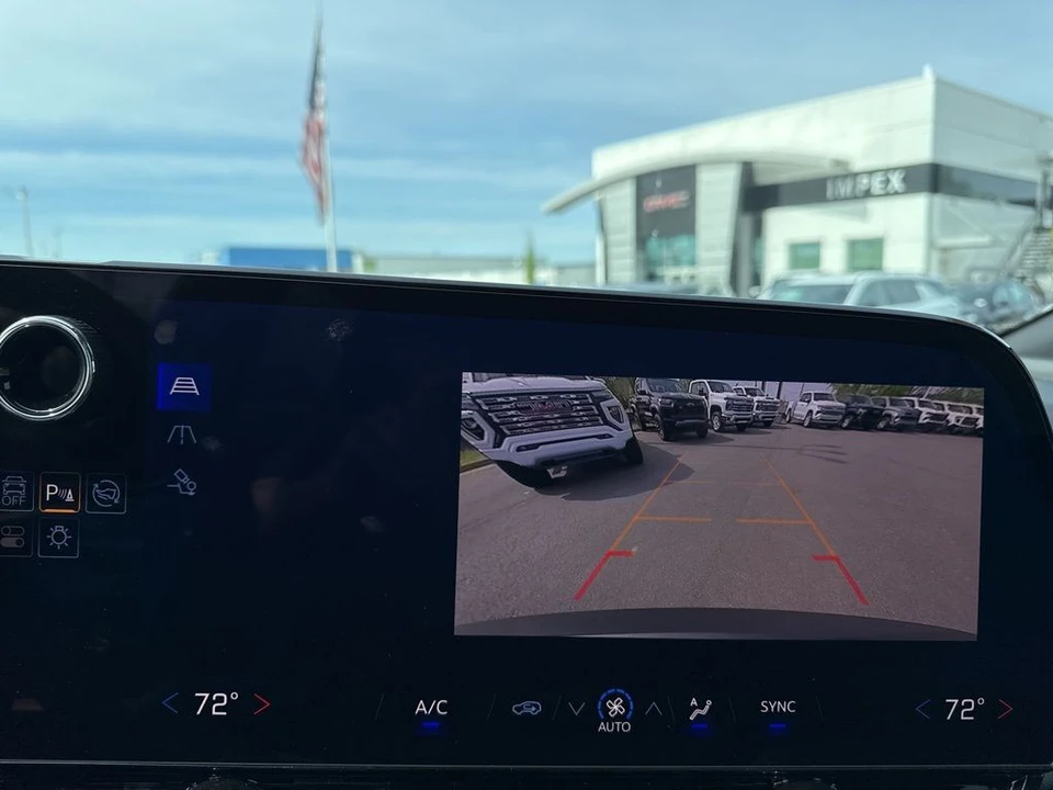 2024 Chevrolet Blazer - Image 18 of 21