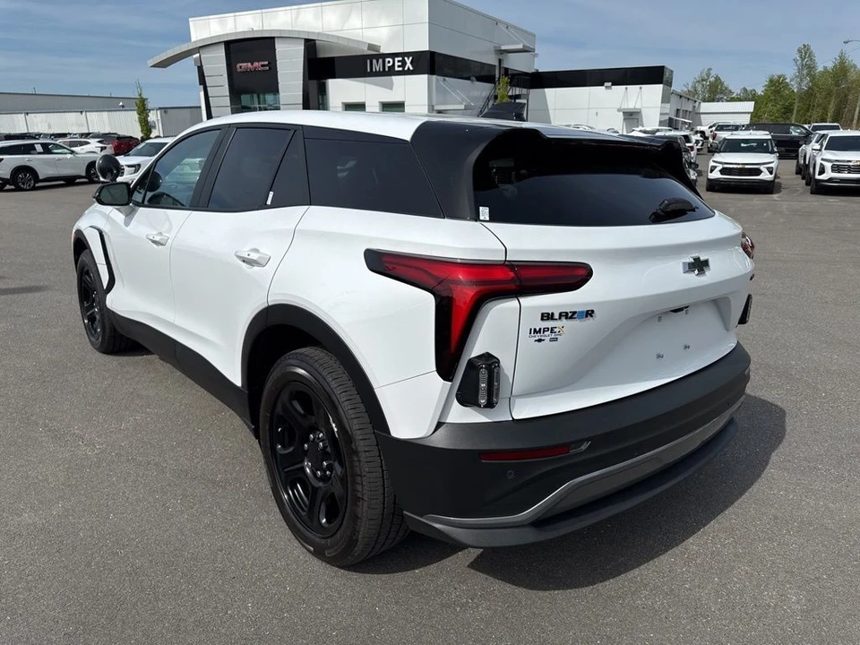 2024 Chevrolet Blazer - Image 3 of 31
