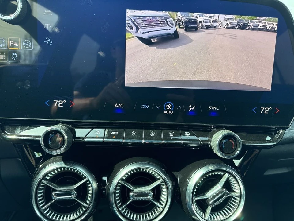 2024 Chevrolet Blazer - Image 19 of 31