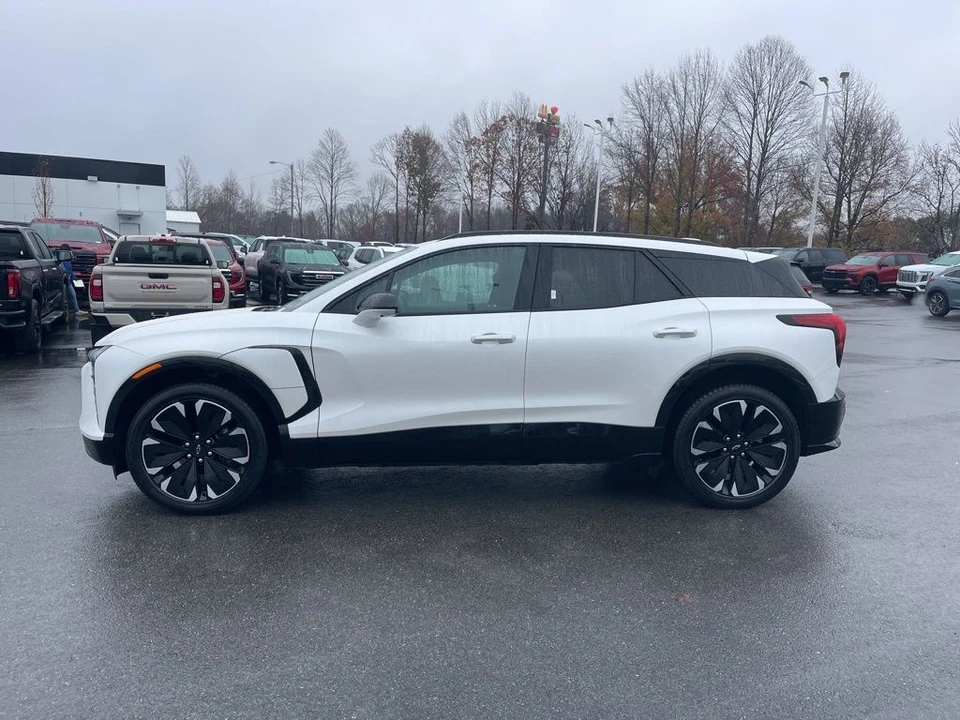2024 Chevrolet Blazer - Image 2 of 21