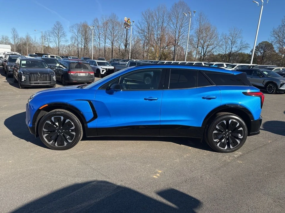 2024 Chevrolet Blazer - Image 2 of 12