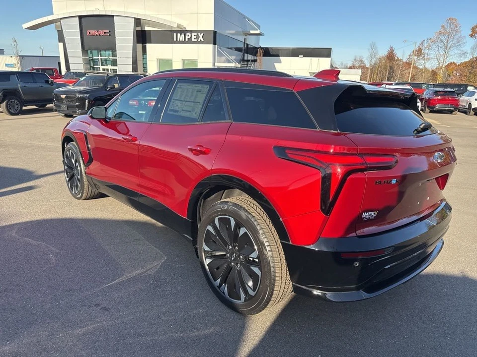 2024 Chevrolet Blazer - Image 3 of 12