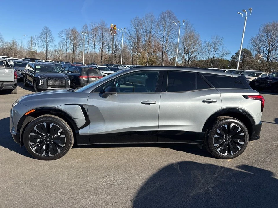 2024 Chevrolet Blazer - Image 2 of 12