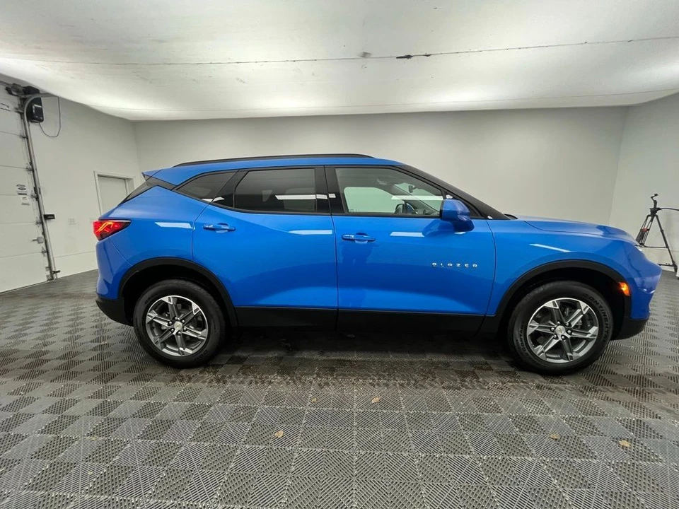 2024 Chevrolet Blazer - Image 7 of 12