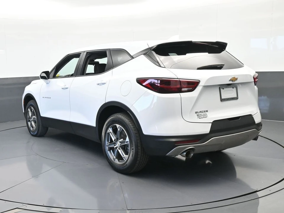 2024 Chevrolet Blazer - Image 4 of 12