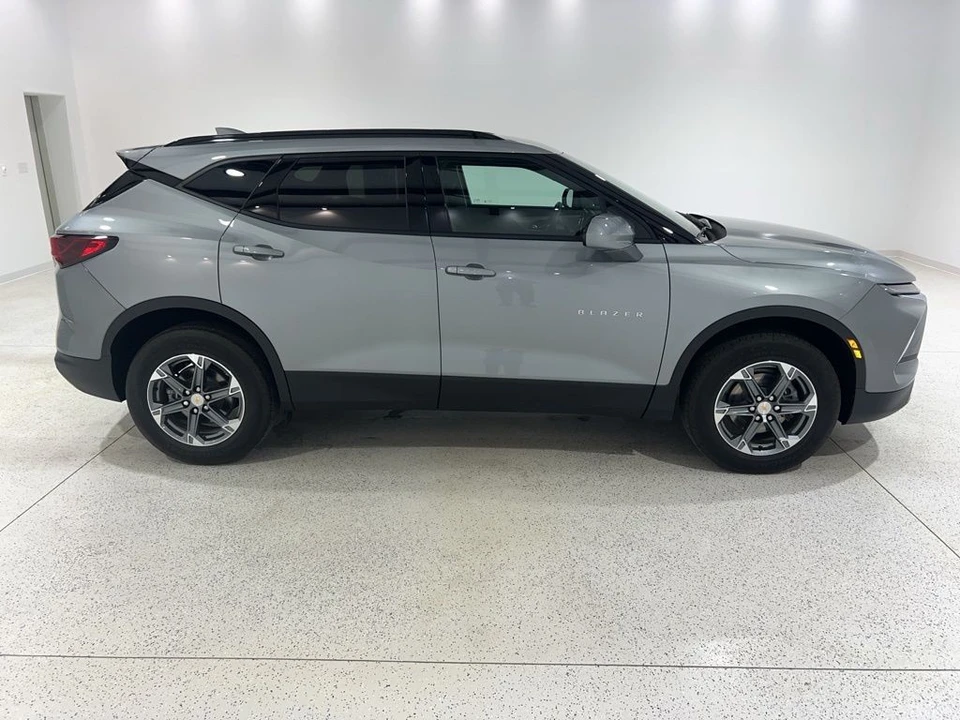 2024 Chevrolet Blazer - Image 5 of 21