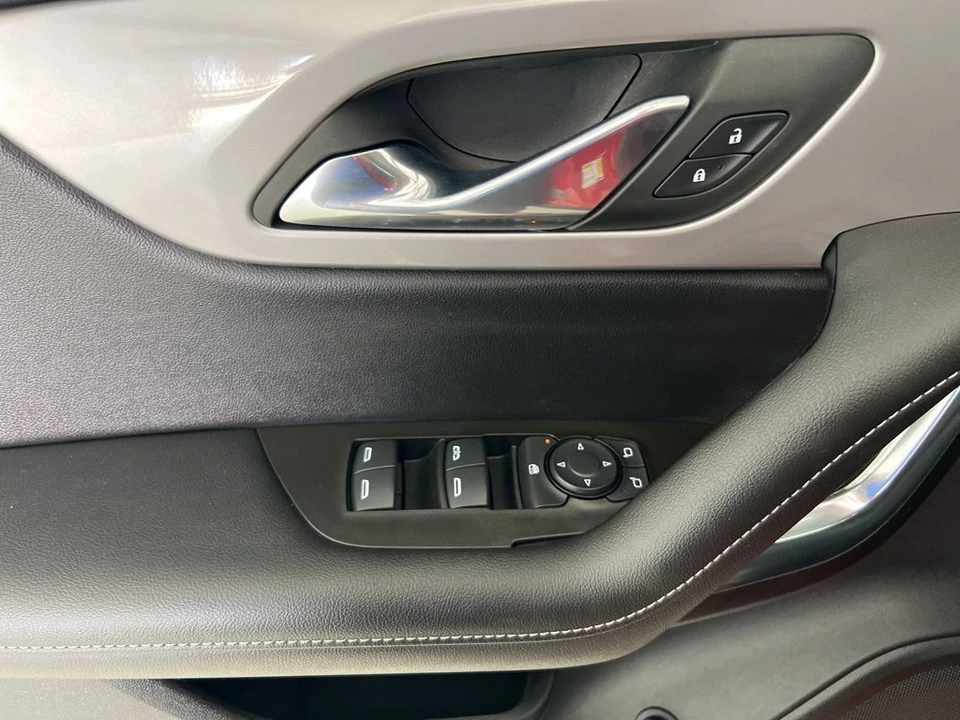 2024 Chevrolet Blazer - Image 20 of 21