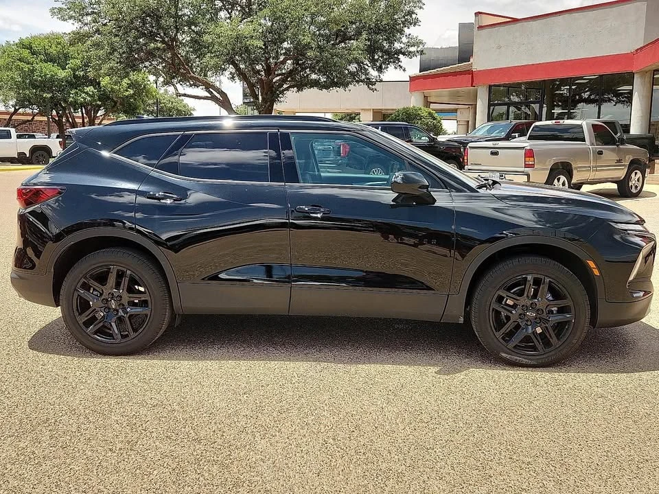 2024 Chevrolet Blazer - Image 2 of 16