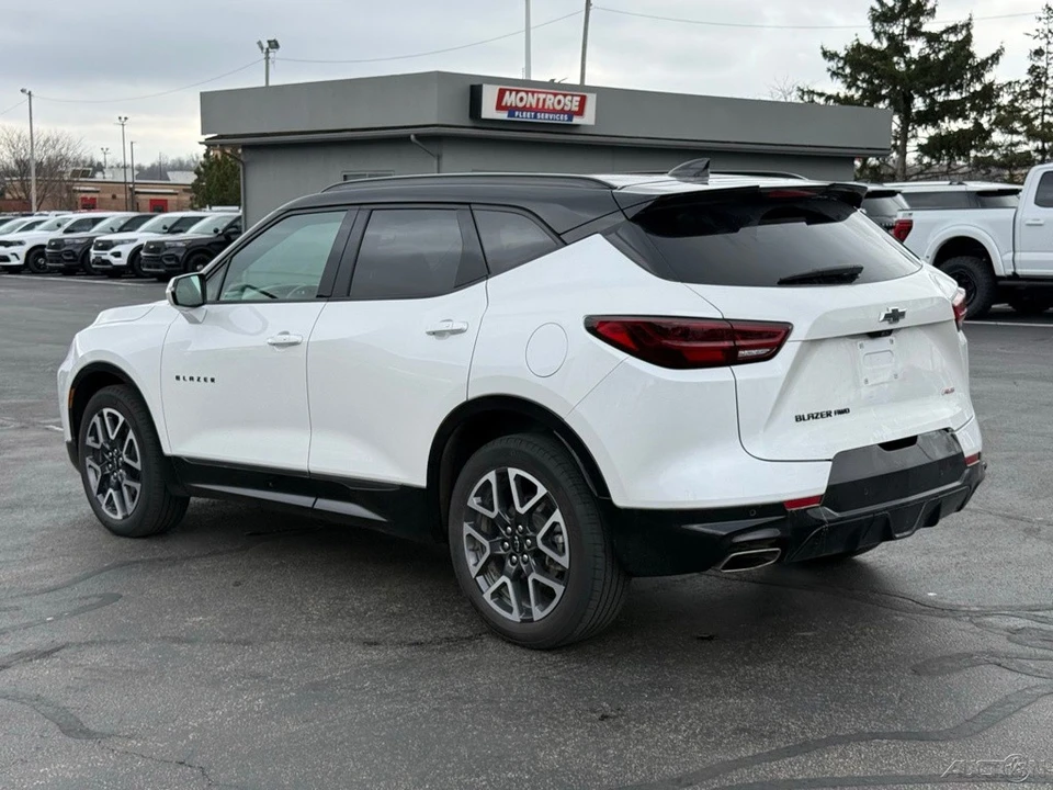 2024 Chevrolet Blazer - Image 5 of 12