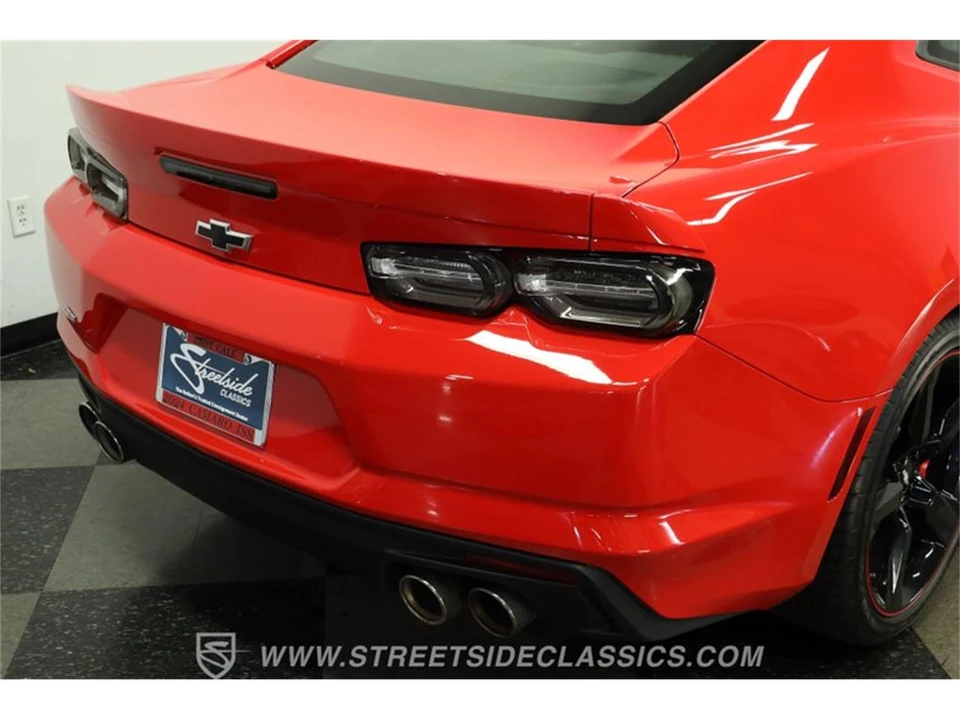 2024 Chevrolet Camaro 6th Gen - Image 25 of 31