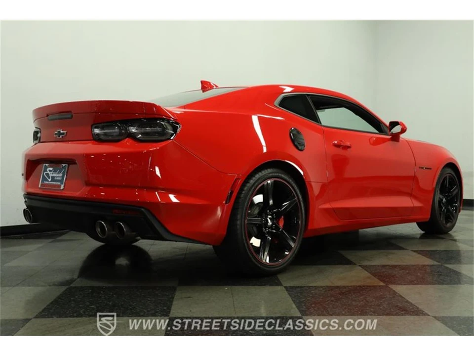 2024 Chevrolet Camaro 6th Gen - Image 26 of 31