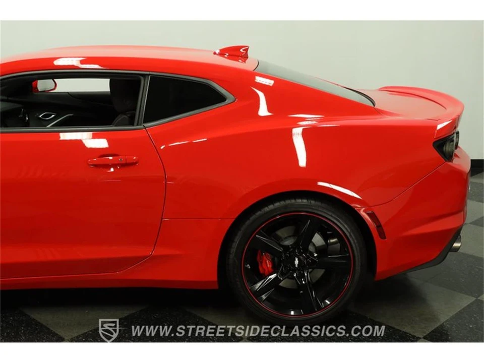 2024 Chevrolet Camaro 6th Gen - Image 24 of 31